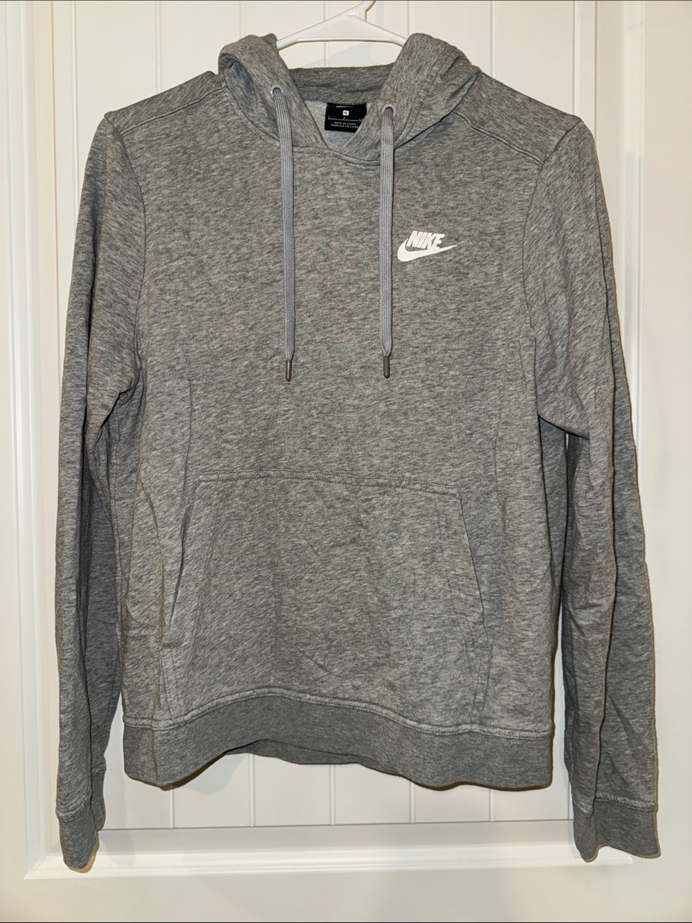 Nike Women’s Size S Gray Crewneck Pullover Hoodie with White Swoosh NWOT